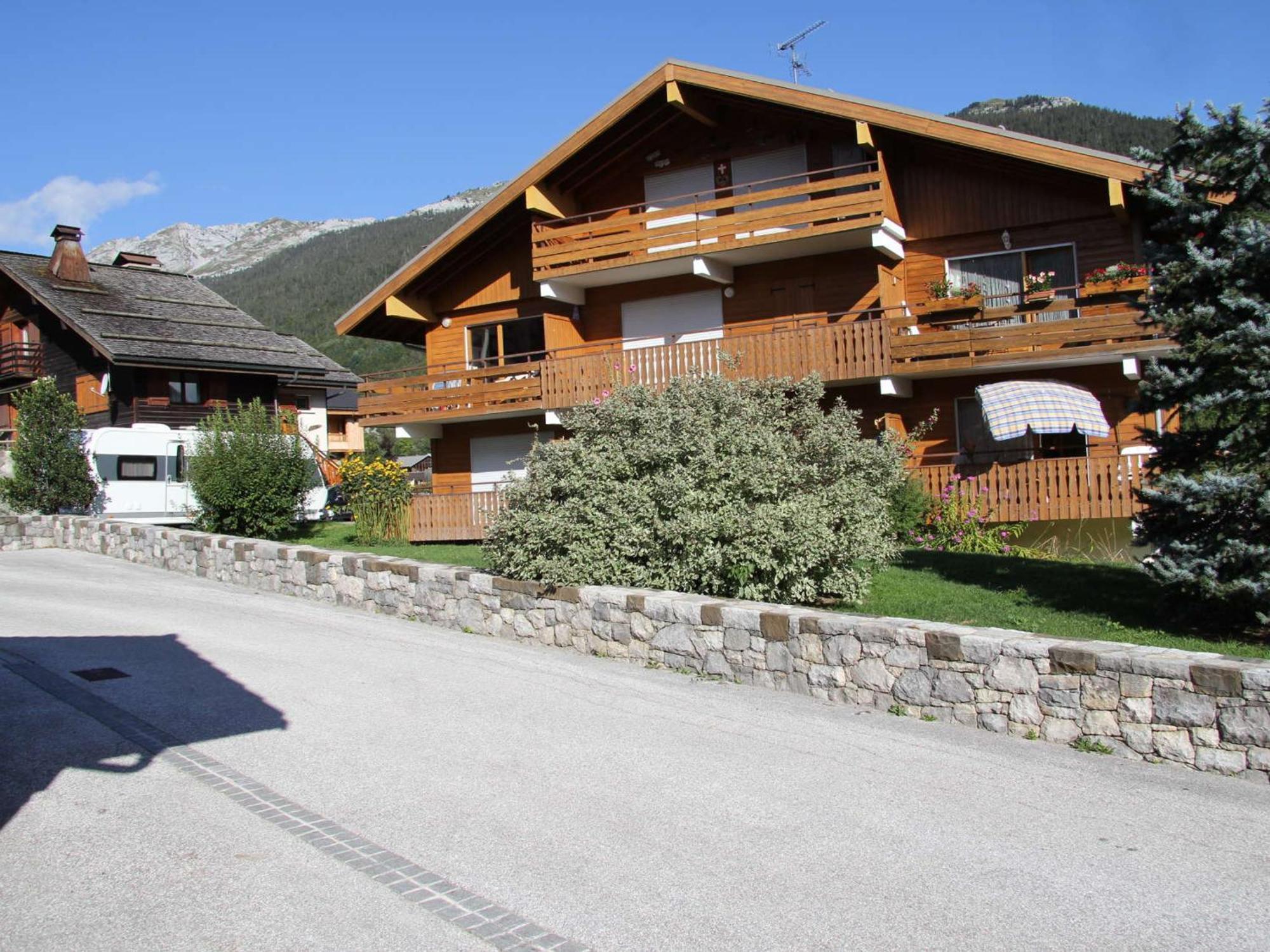 Cosy Avec Balcon, Parking Individuel Et Wifi A - Fr-1-459-165 Apartment